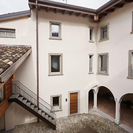 Monasterolo del Castello Palazzo Eleonora Bed & Breakfast エクステリア 写真