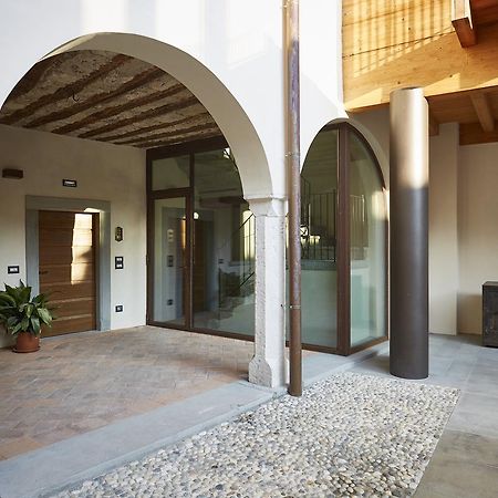 Monasterolo del Castello Palazzo Eleonora Bed & Breakfast エクステリア 写真