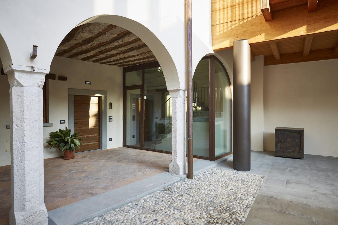 Monasterolo del Castello Palazzo Eleonora Bed & Breakfast エクステリア 写真