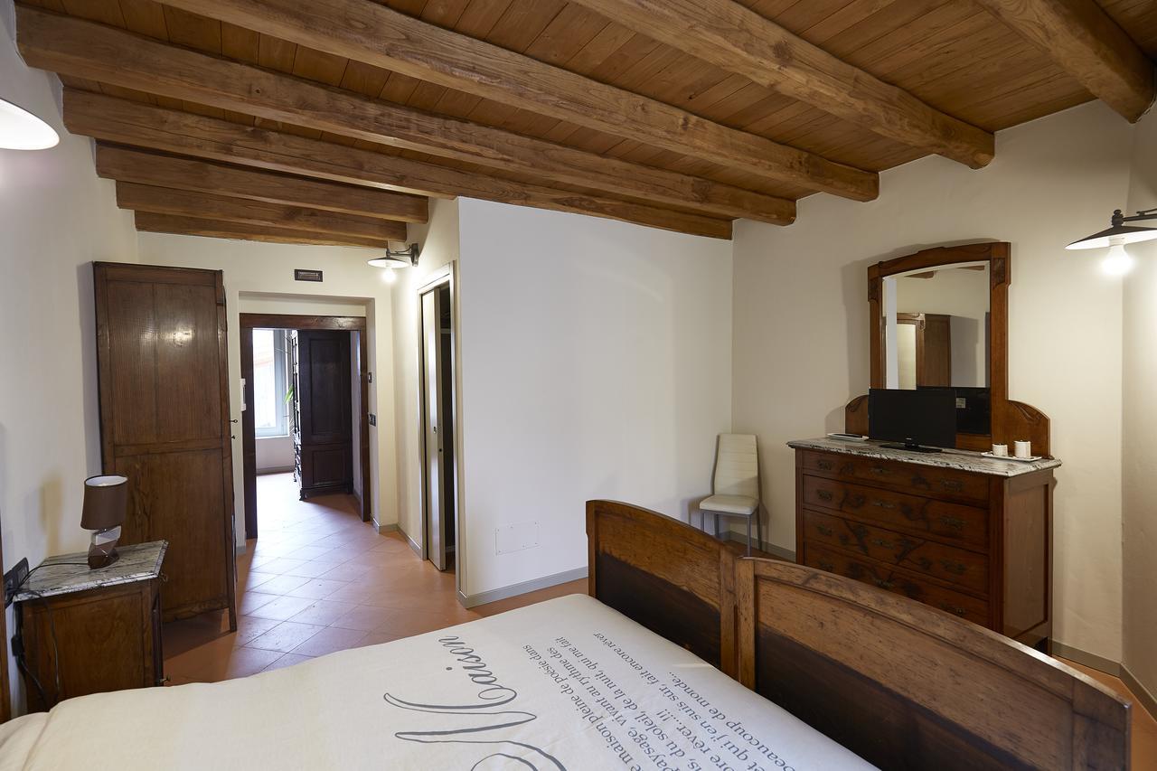 Monasterolo del Castello Palazzo Eleonora Bed & Breakfast エクステリア 写真
